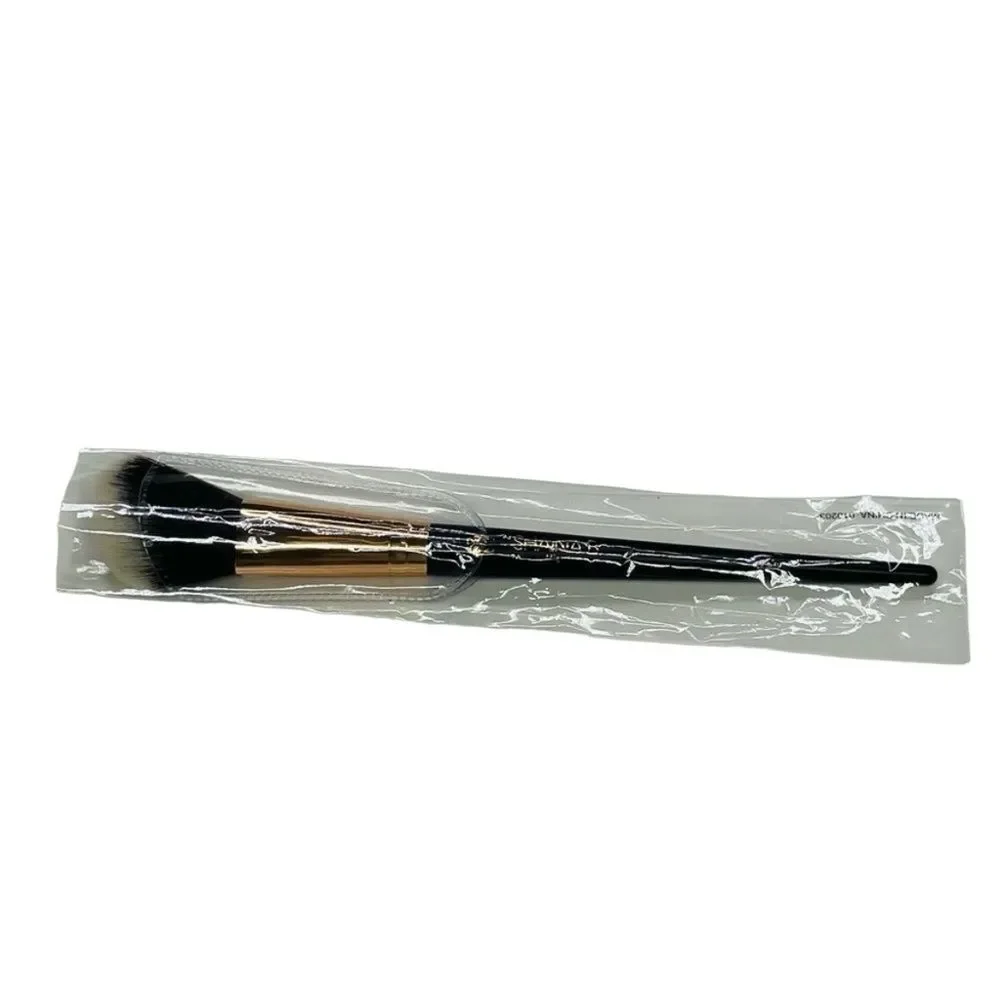 3/$20💘 Shaina B Miami Contour Brush